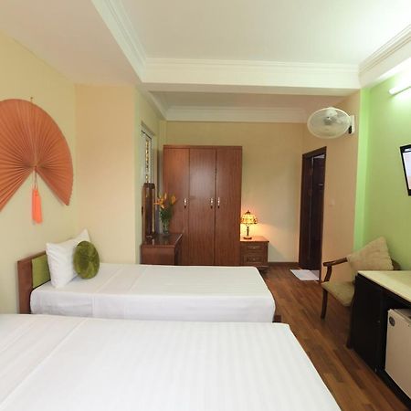 Holiday Lakeview Hotel Hanoi Luaran gambar