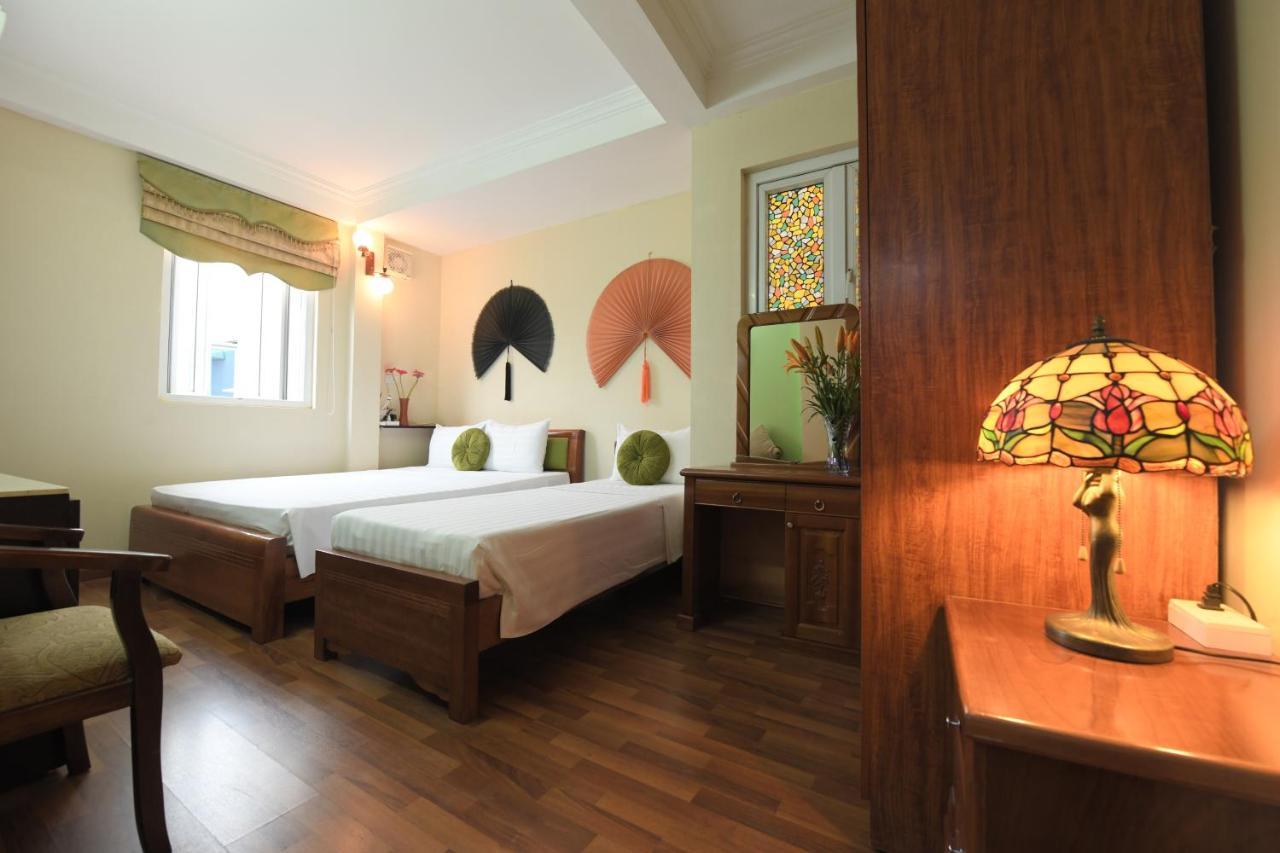 Holiday Lakeview Hotel Hanoi Luaran gambar